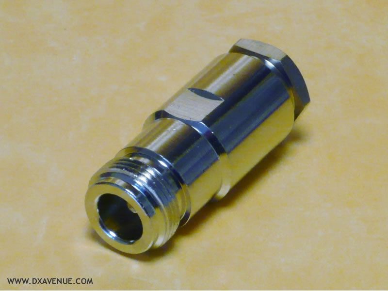 Connecteur N femelle Presse-étoupe coax 10-11mm