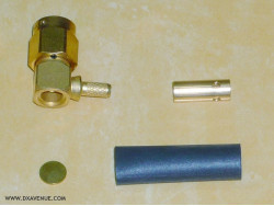 SMA Radiall R125172 Right-angle plug 2.6mm