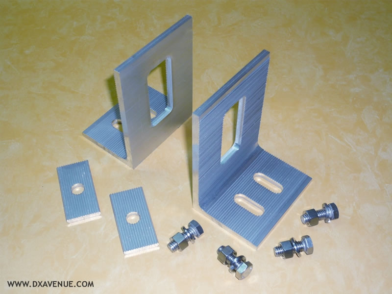 Embase ouverte pour antenne verticale ou mât Embase ouverte pour antenne verticale ou mât